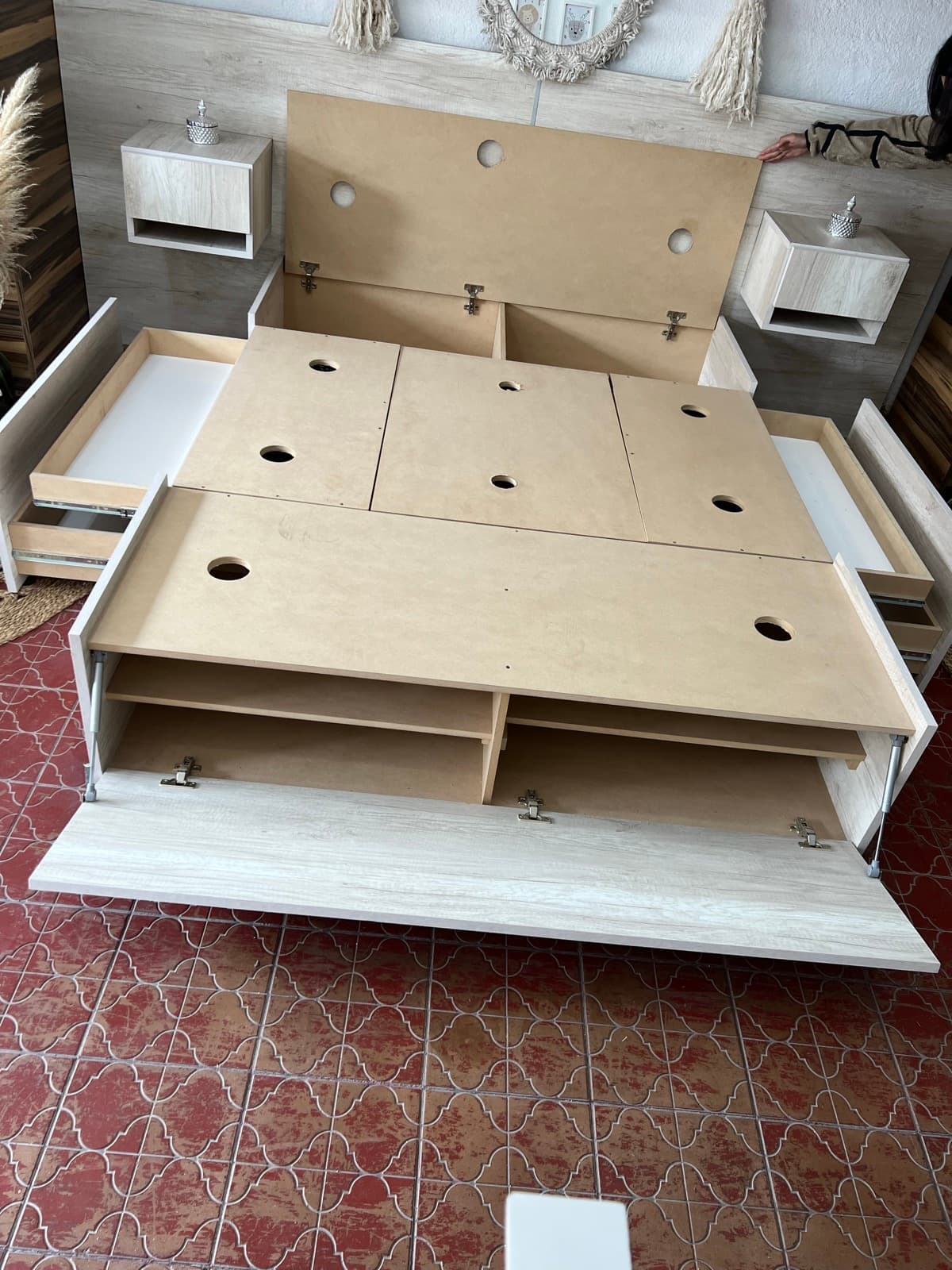 Base Box Luxury vista lateral con cajones