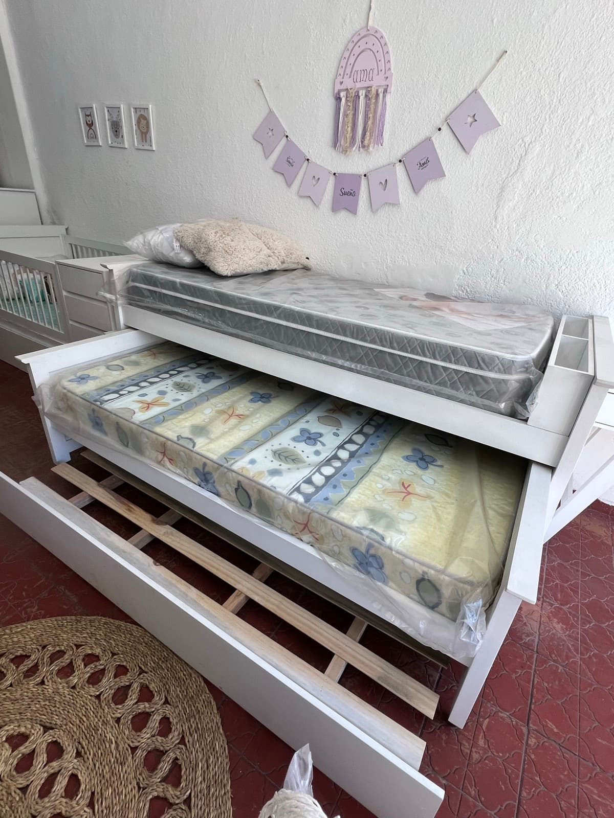 Cama Triple Nido en ambiente