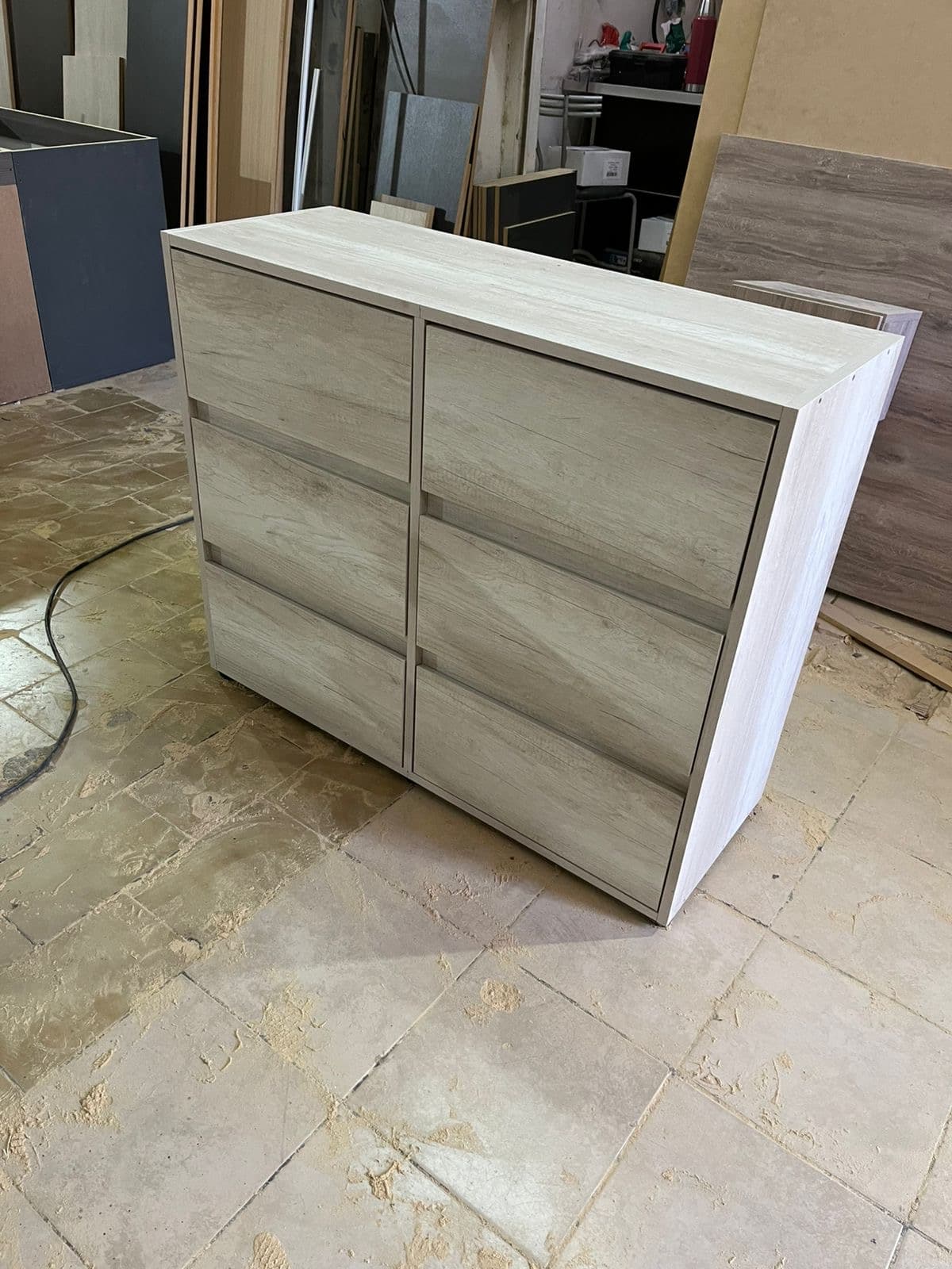 Cómoda Cajonera color claro fábrica