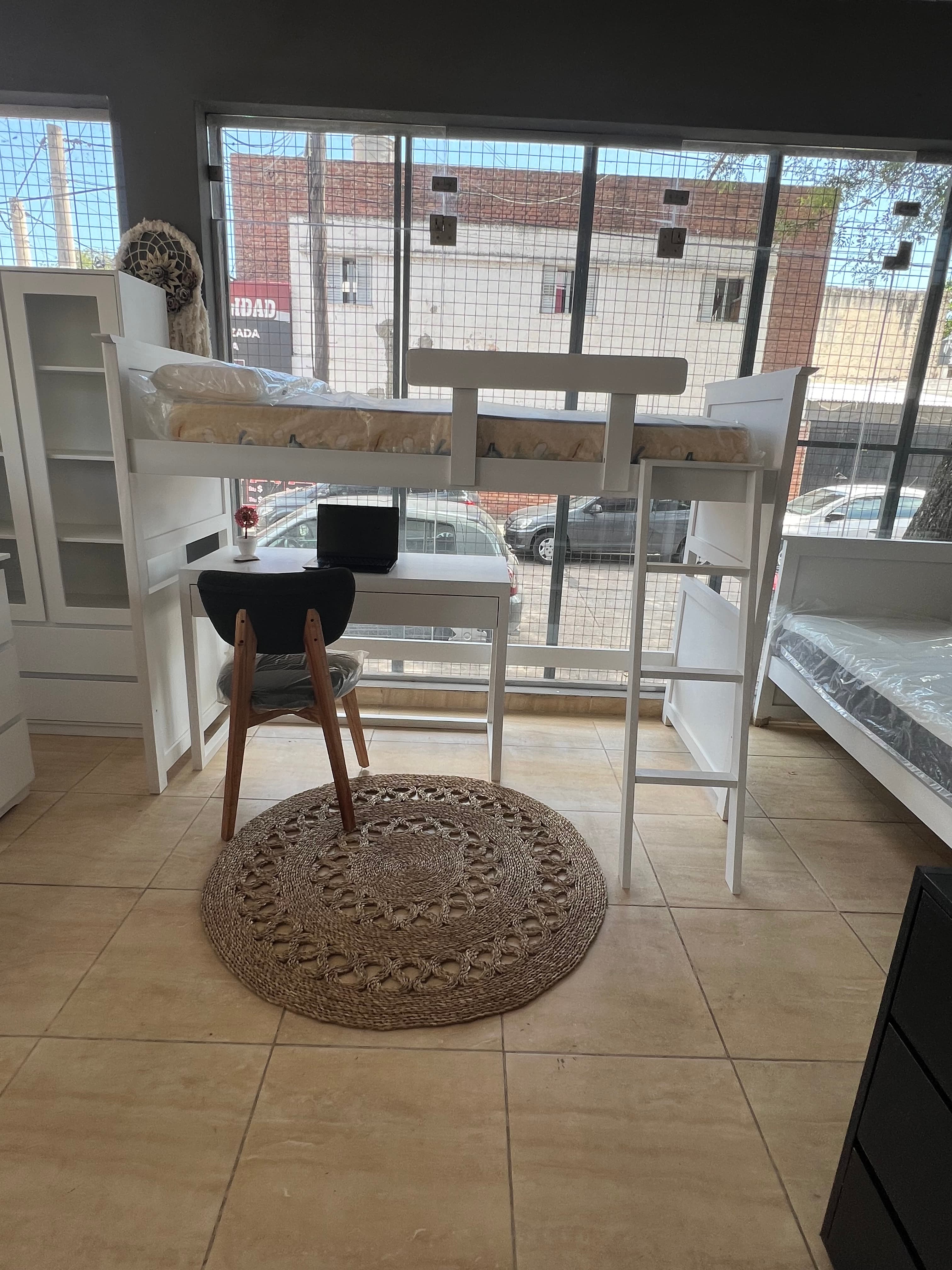 Cucheta Puente vista lateral