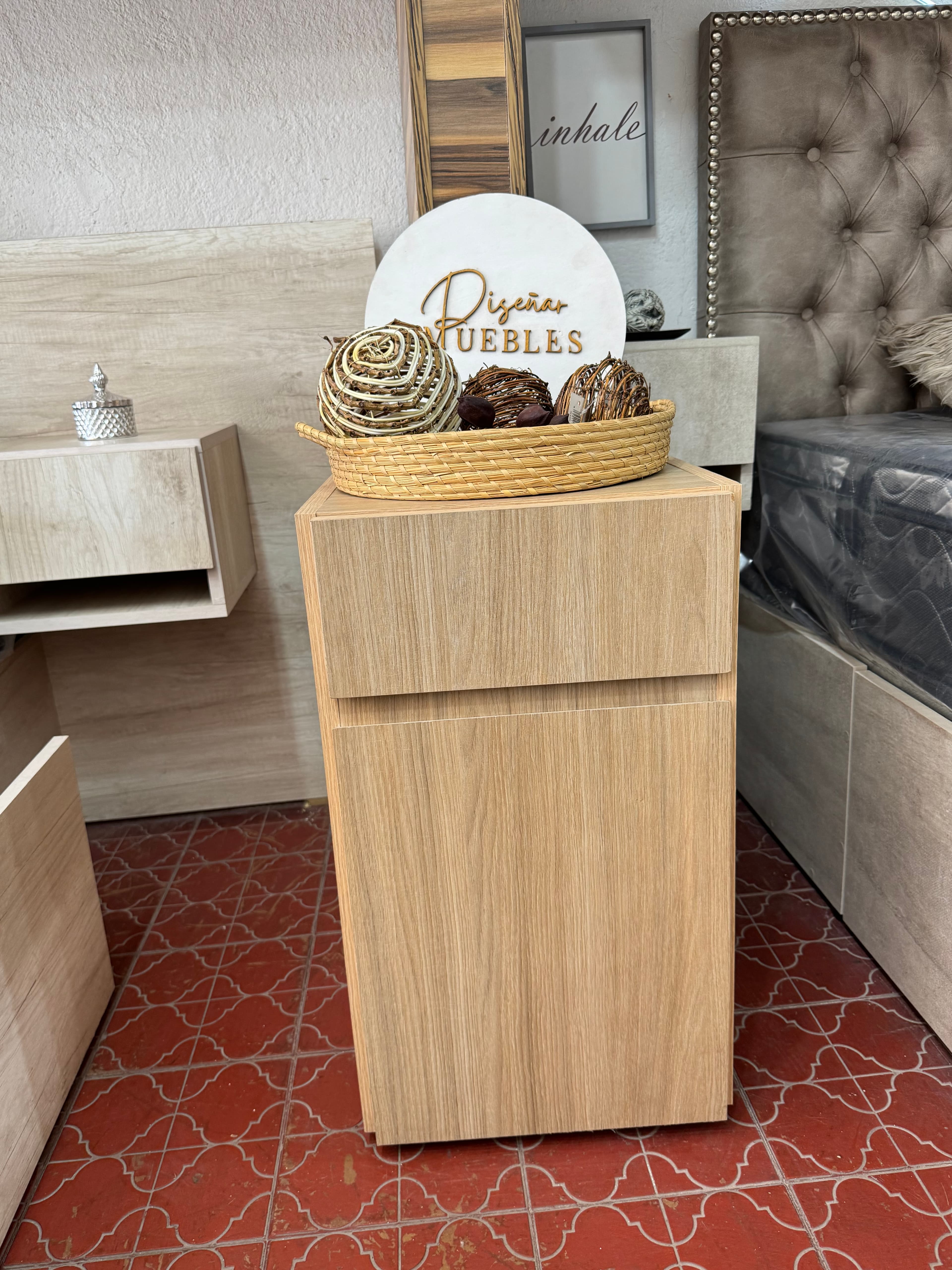 Mesa de Luz Clásica en ambiente