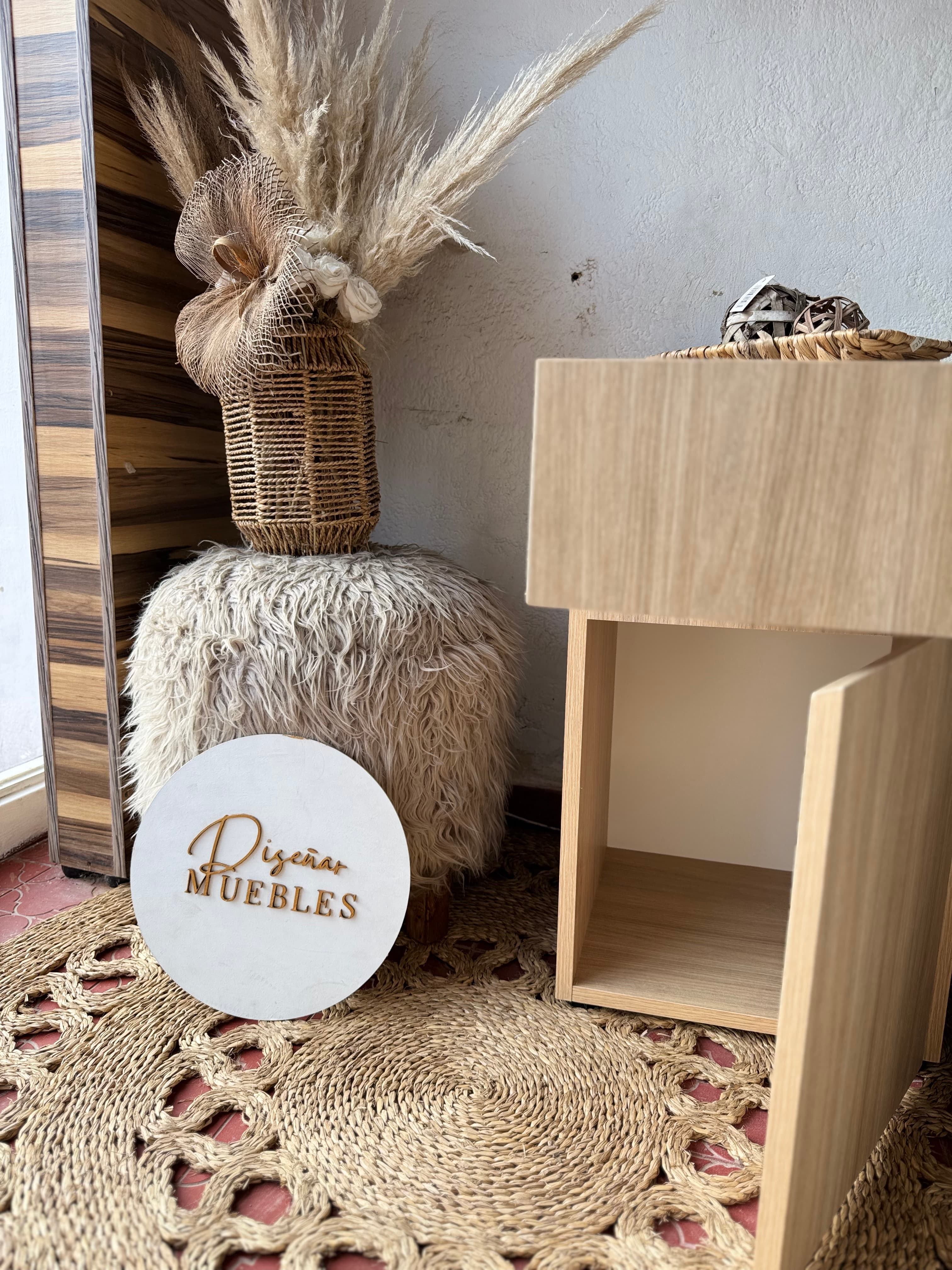 Mesa de Luz Clásica showroom