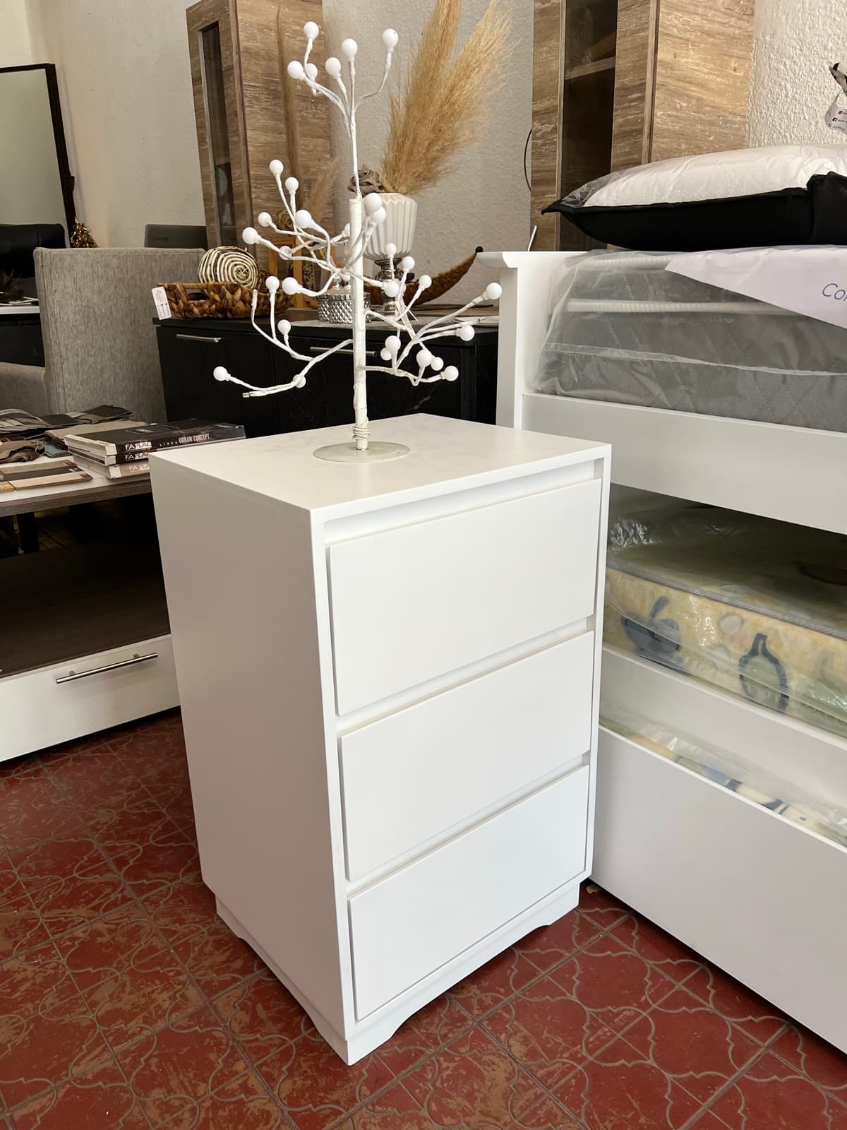 Mesa de Luz Laqueada detalle