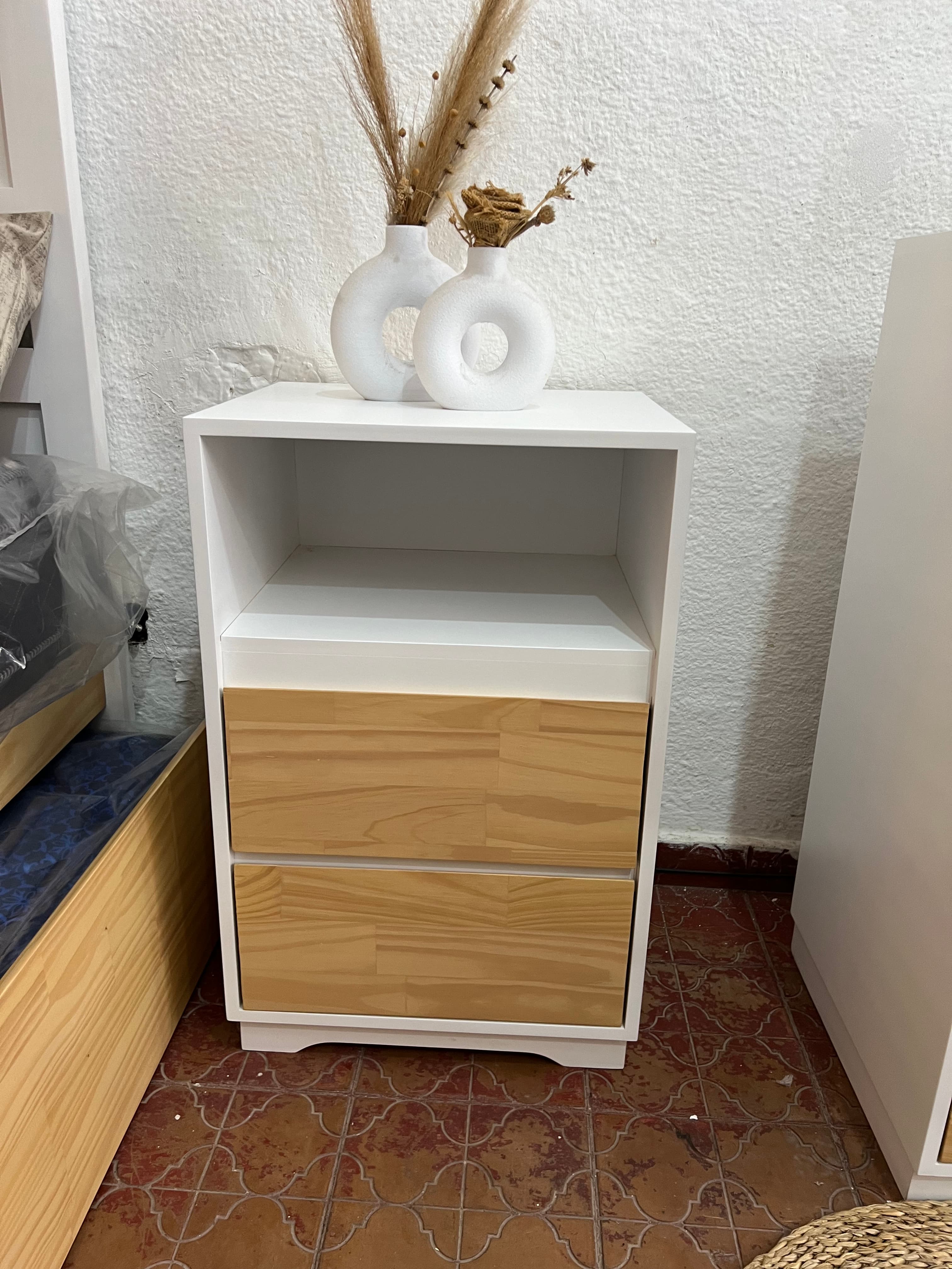 Mesa de Luz Laqueada showroom