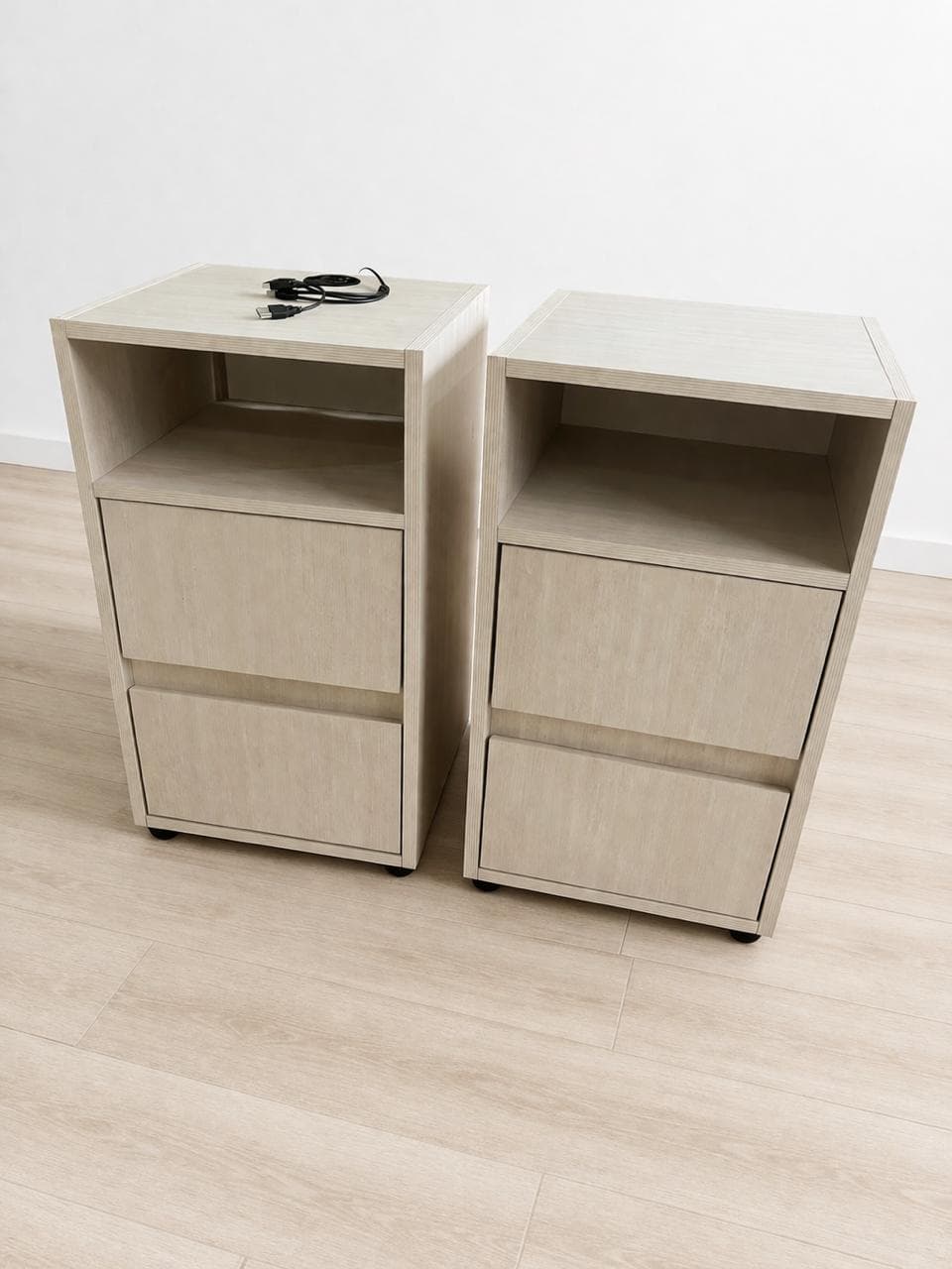 Mesa de Luz Moscú par vista frontal