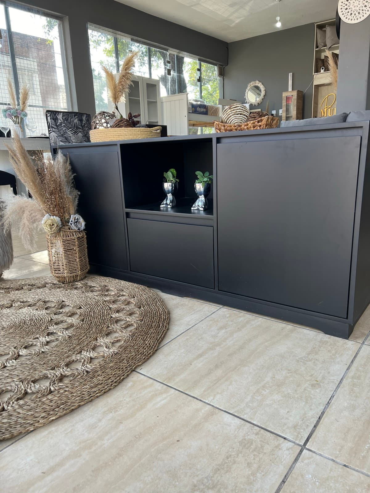 Rack TV Laqueado en ambiente