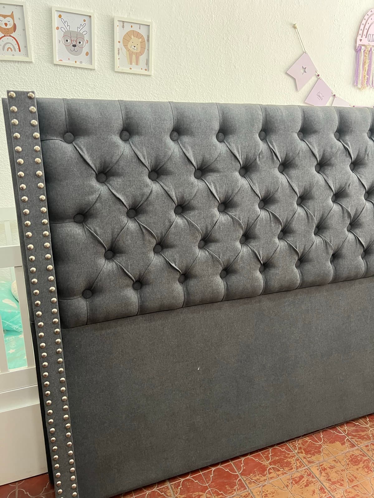 Respaldo Luxury en dormitorio